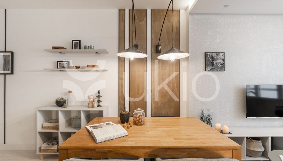 Apartamento de alquiler en Calle de la Santísima Trinidad, Trafalgar - Imagen 2