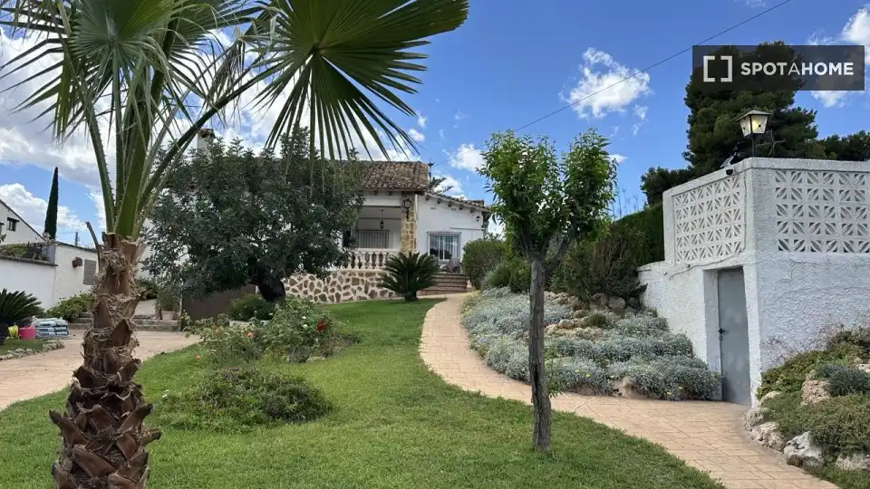 Jardí de Pis de lloguer en L'Eliana amb Aire condicionat, Calefacció i Moblat