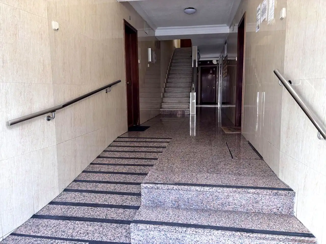 Flat for sale in Madrid  with Heating, Furnished and Alarm