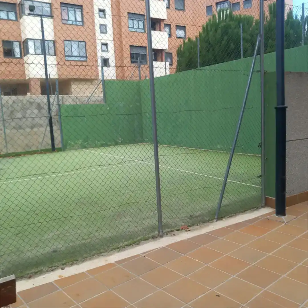 Jardí de Pis de lloguer en Ávila amb Jardí privat, Parquet i Piscina