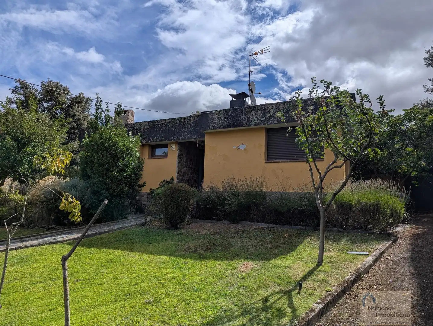 Exterior view of Houses for sale in El Espinar  with Air Conditioner, Heating and Storage room