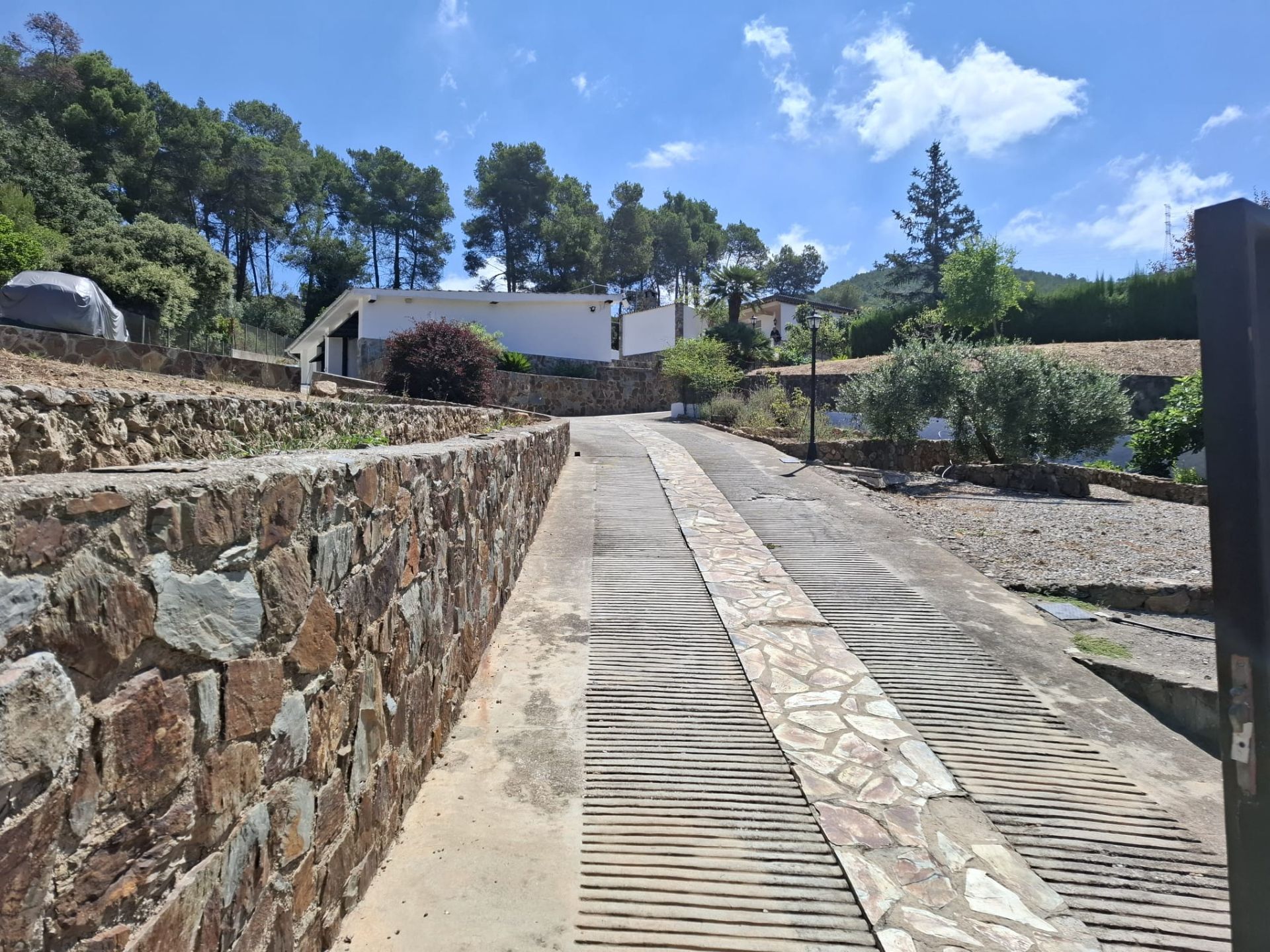 Vista exterior de Casa o xalet en venda en Olesa de Bonesvalls amb Calefacció, Jardí privat i Terrassa