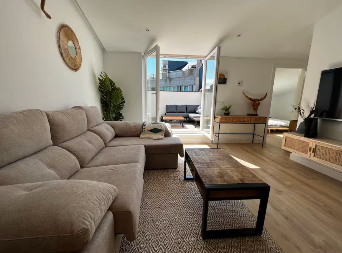 Living room of Apartment to rent in A Coruña Capital   with Heating, Furnished and Oven