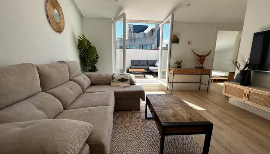 Foto 1 de Apartamento de alquiler en Rúa Doutor Fleming, 3, Falperra - Santa Lucía, A Coruña