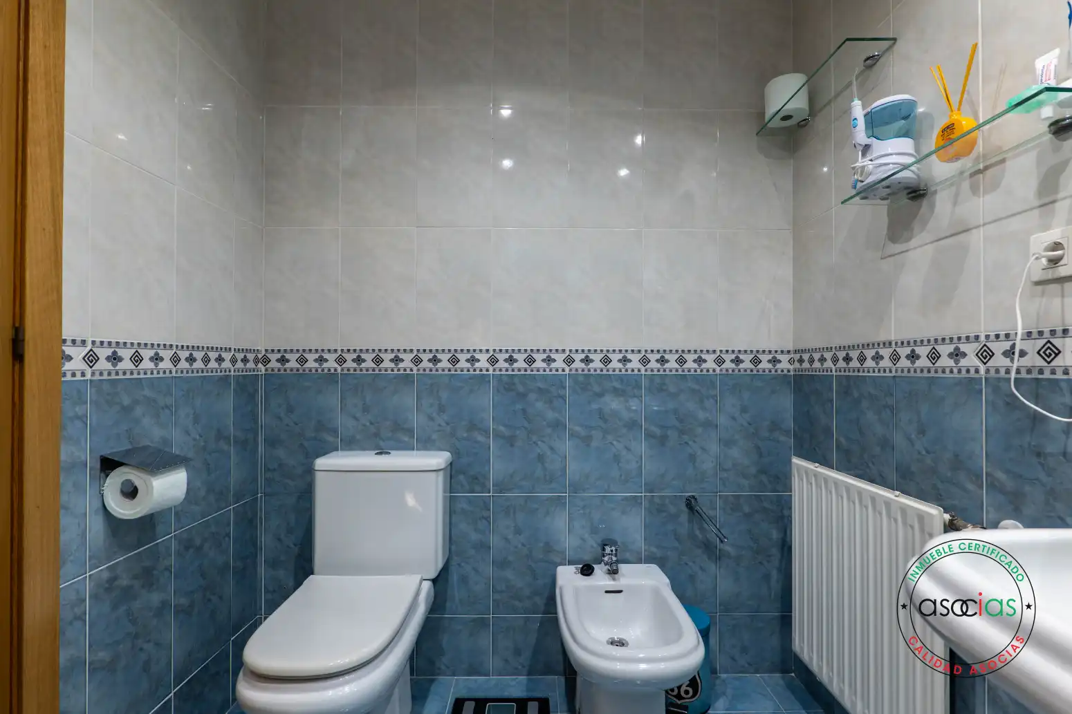 Baño de Piso en venta en Gijón  con Calefacción, Parquet y Trastero