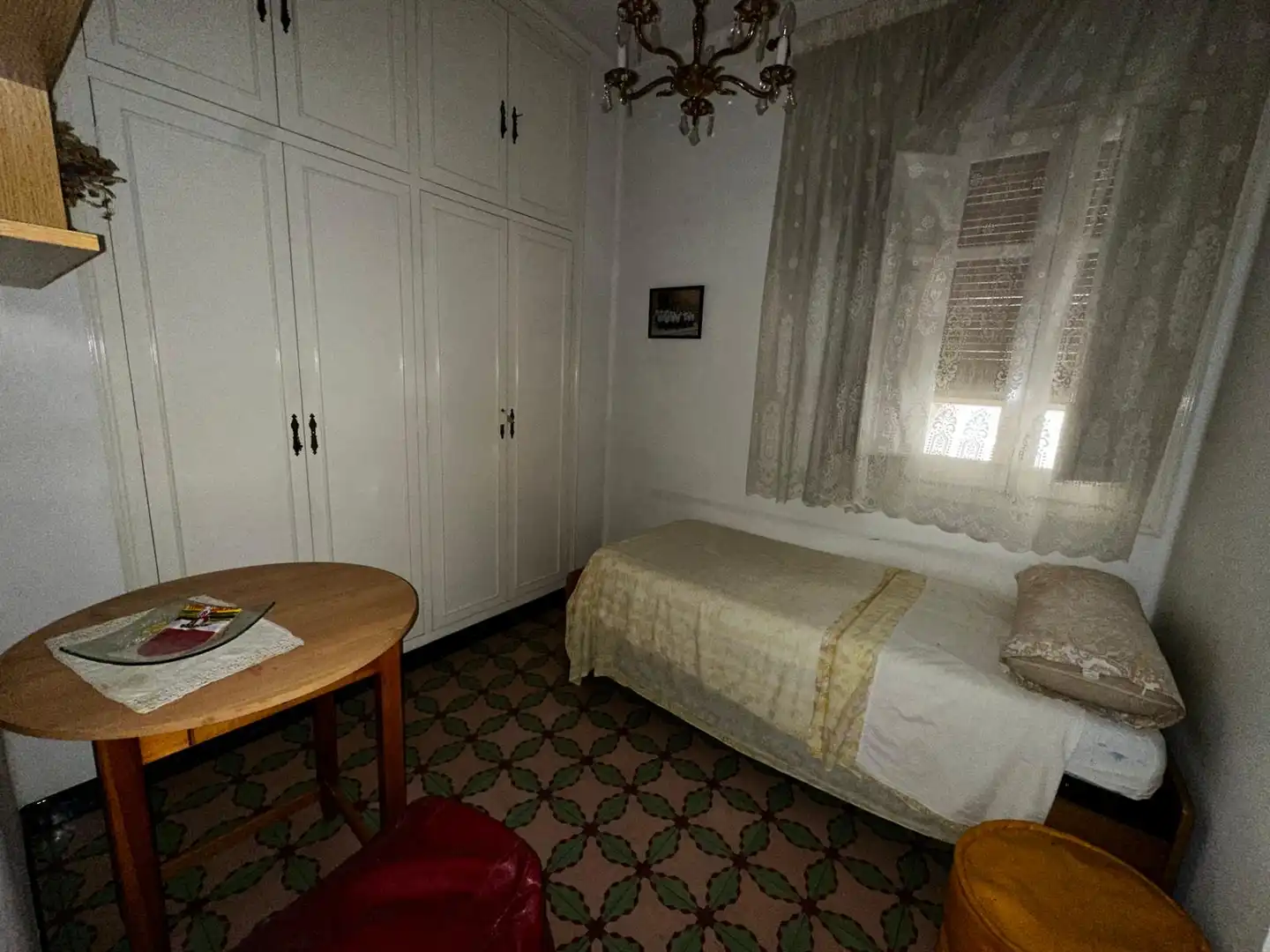 Habitación de Edificio en venta en Lleida con Alarma