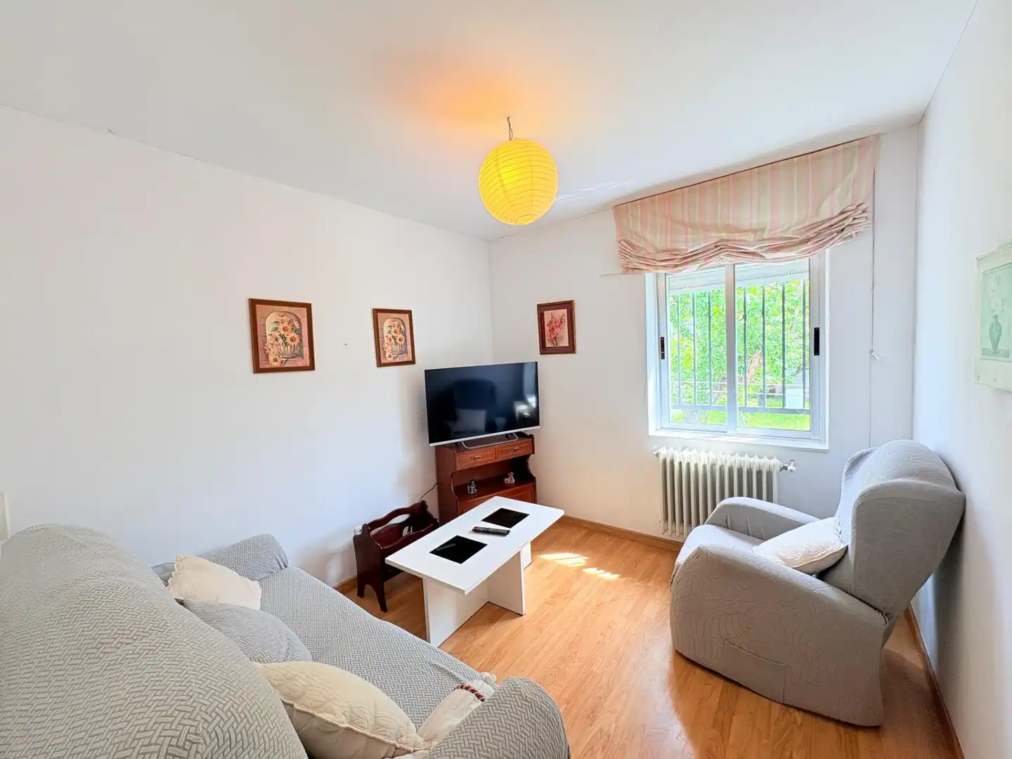 Sala de estar de Casa o chalet en venta en Torre del Bierzo con Calefacción, Jardín privado y Trastero