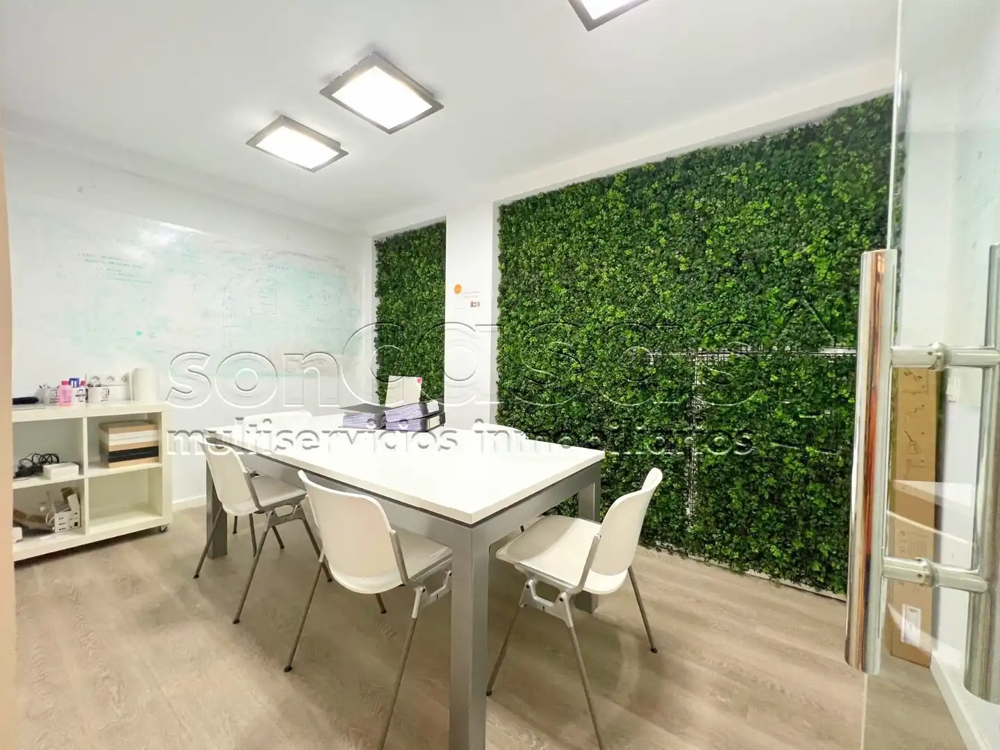 Office for rent in Alcobendas  with Air Conditioner, Heating and Furnished