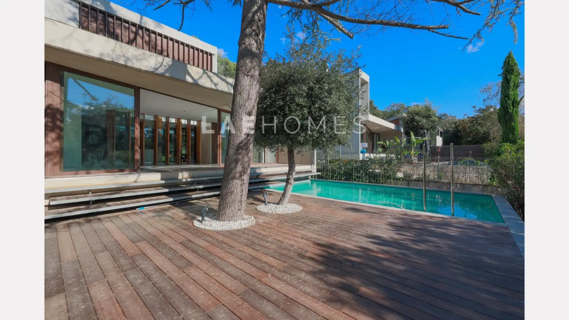 Vista exterior de Casa o chalet en venta en Sant Cugat del Vallès con Aire acondicionado, Calefacción y Jardín privado