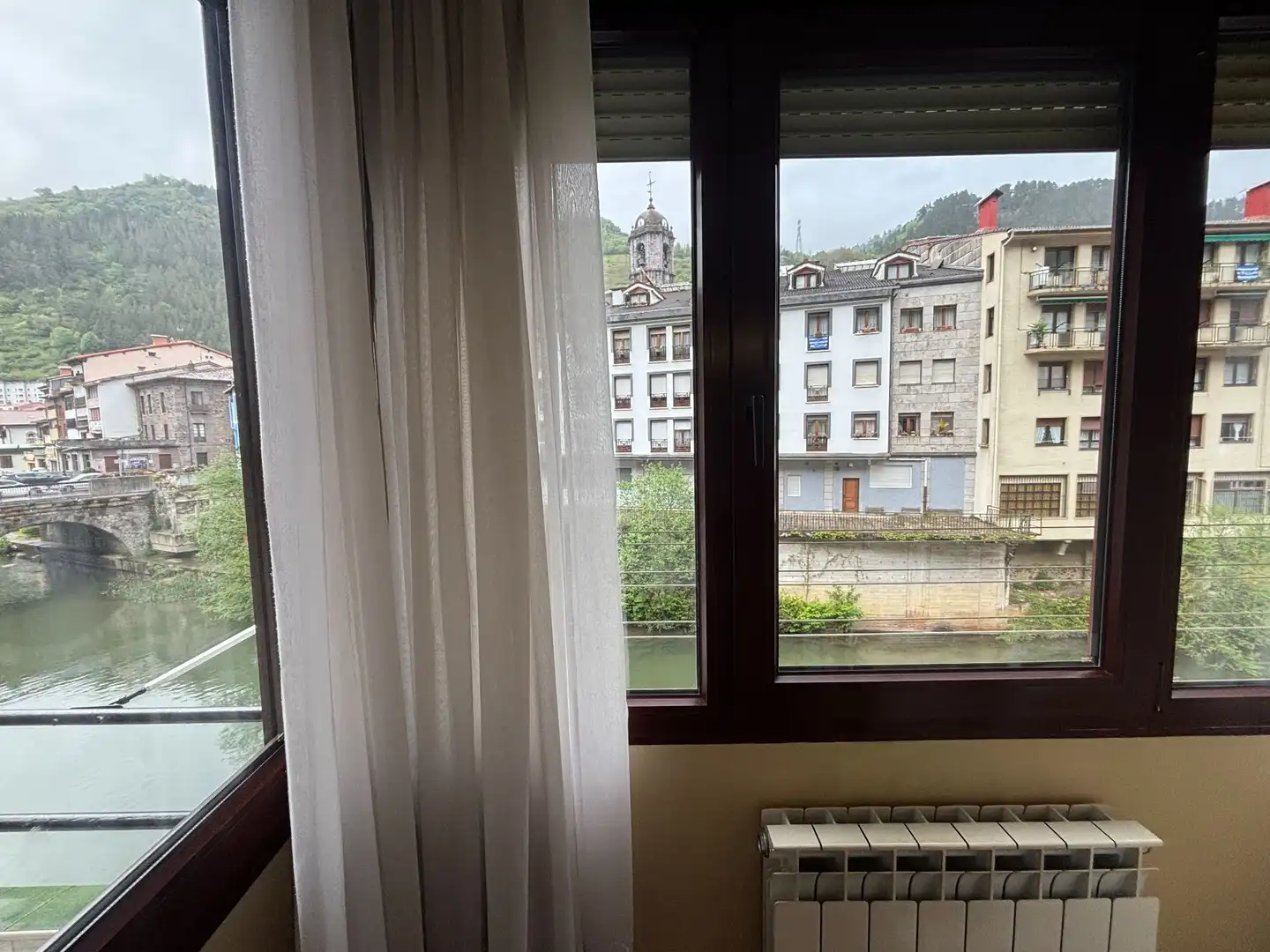 Terraza de Piso en venta en Soraluze / Plasencia de las Armas con Calefacción y Amueblado