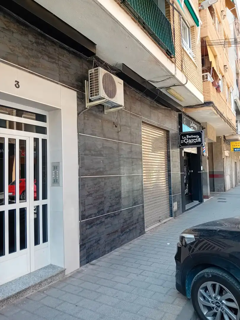 Local comercial en venda a Sur, imagen 4