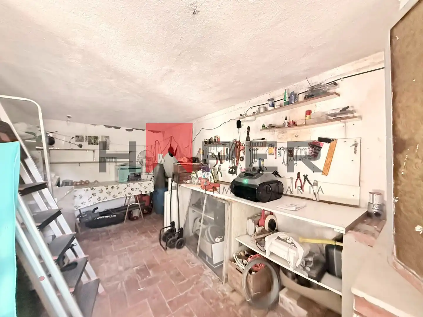 Casa o xalet en venda en Olesa de Montserrat amb Traster i Piscina