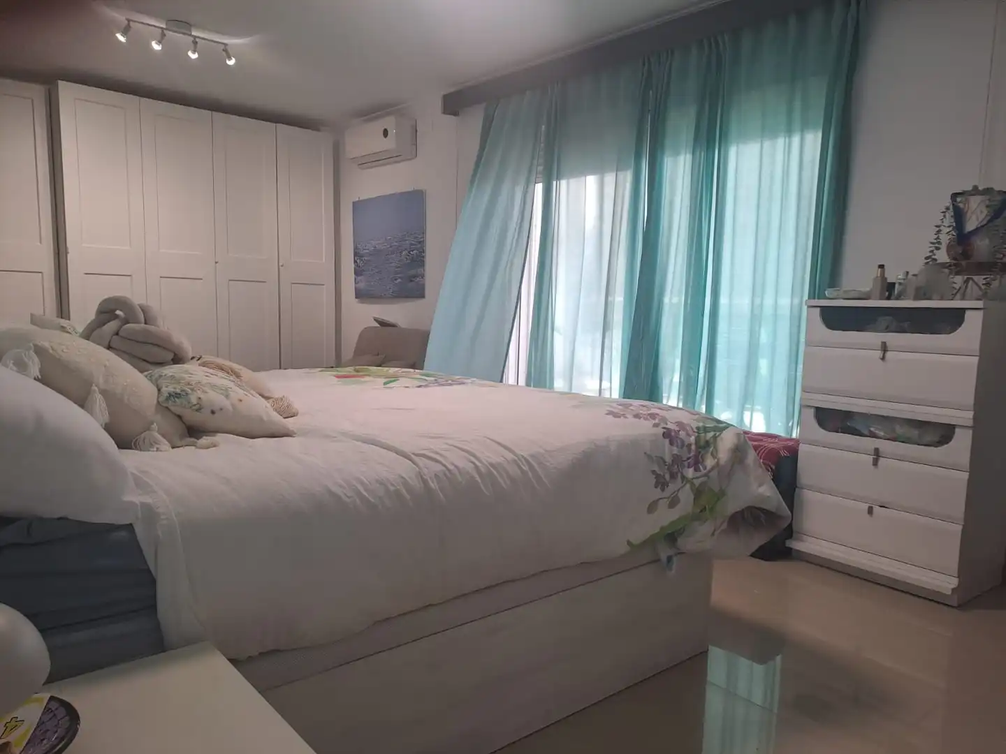 Habitación de Casa o chalet en venta en Montserrat con Aire acondicionado, Calefacción y Jardín privado
