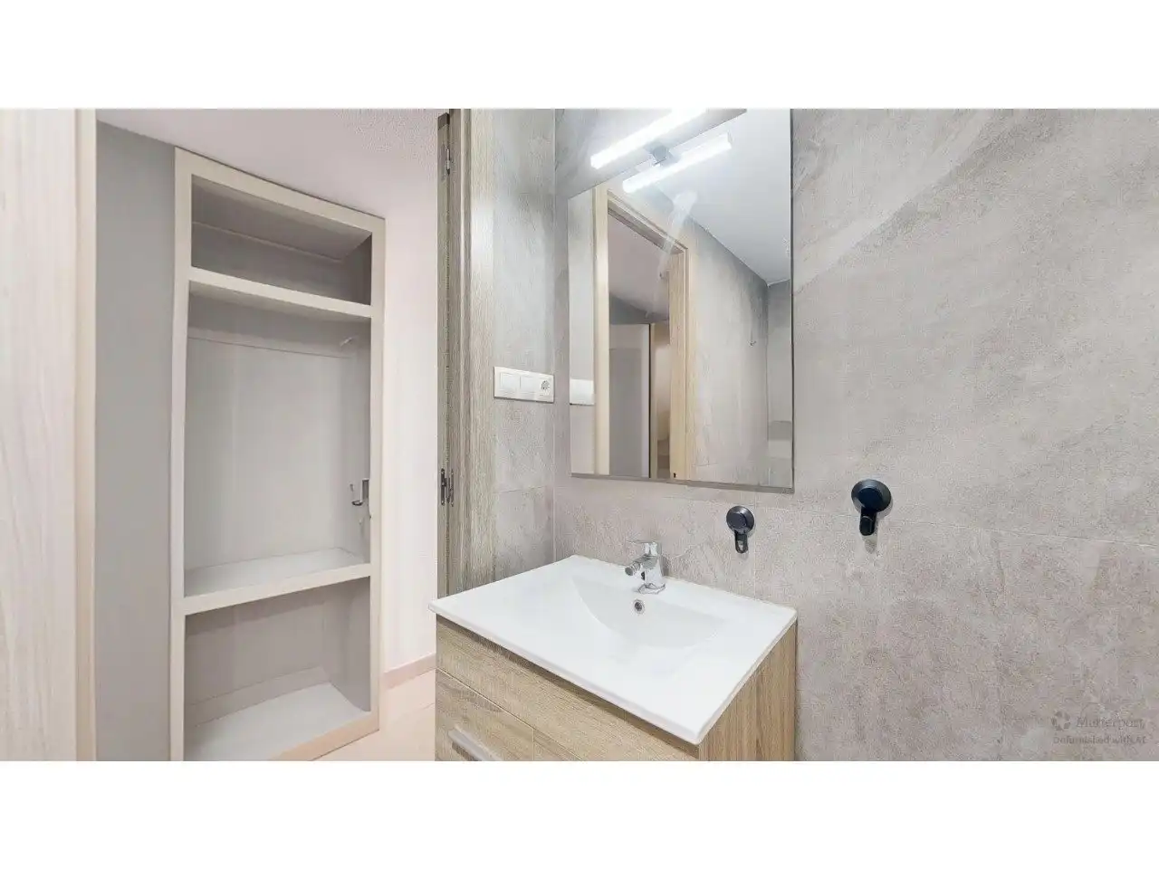 Badezimmer von Wohnung zum Verkauf in Torrent mit Privatgarten und Terrasse