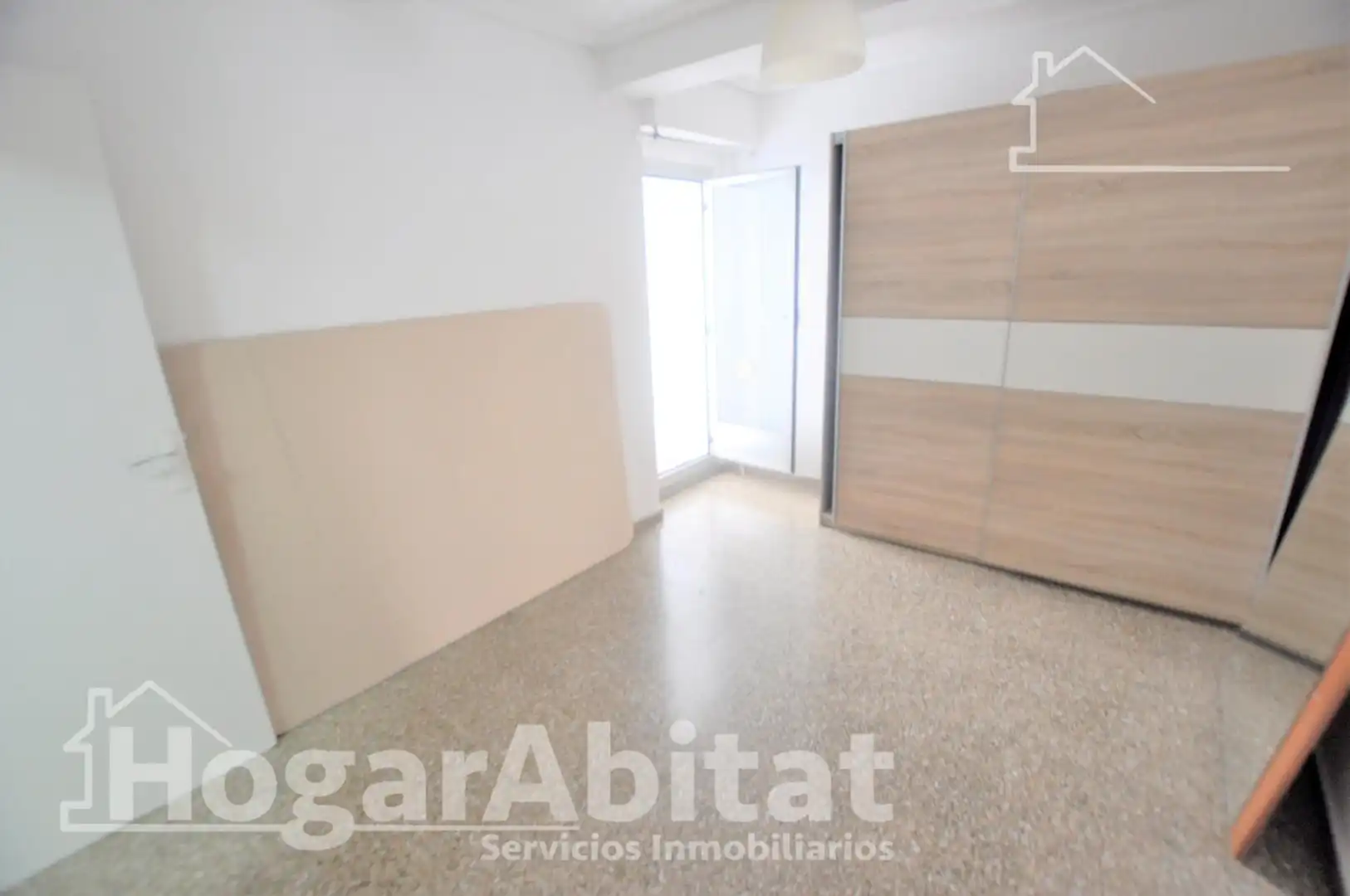 Bedroom of Flat for sale in Mislata  with Balcony