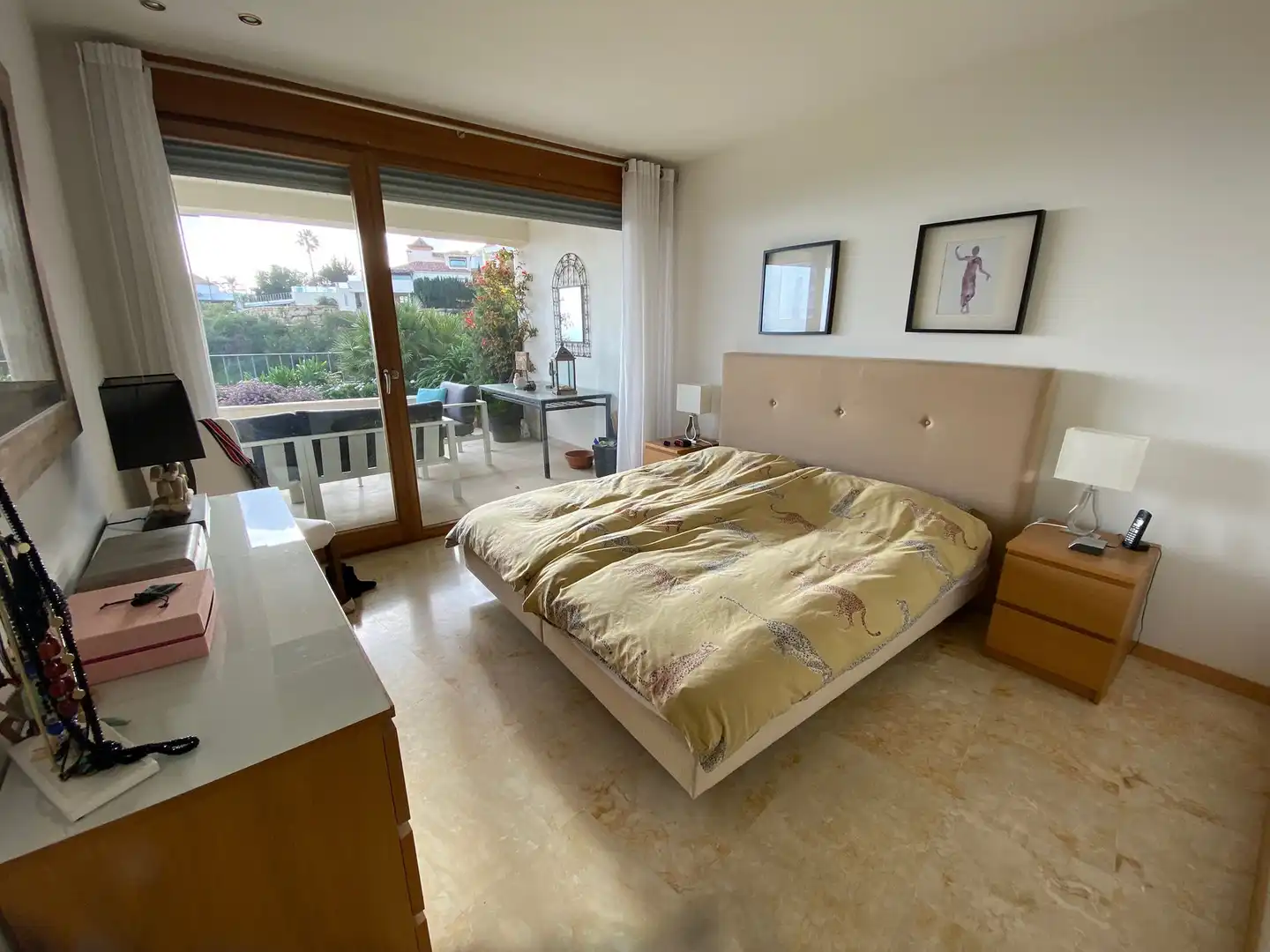 Bedroom of Apartments for sale in Marbella  with Air Conditioner, Terrace and Storage room