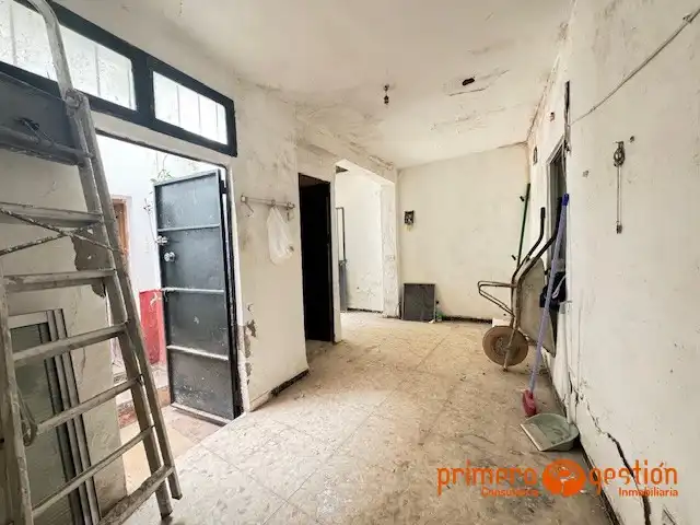 Houses for sale in Carmona