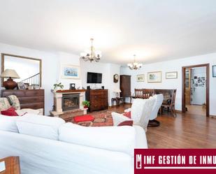 Living room of House or chalet for sale in Vélez-Málaga