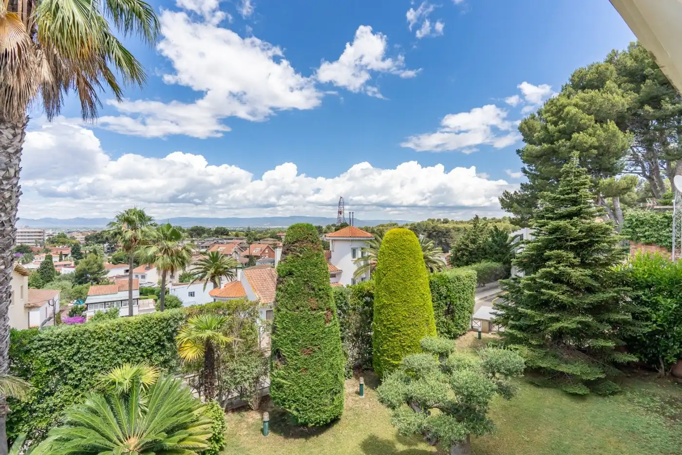 Detached house with pool for sale in Mar i Camp - Platja dels Capellans, imagen 9
