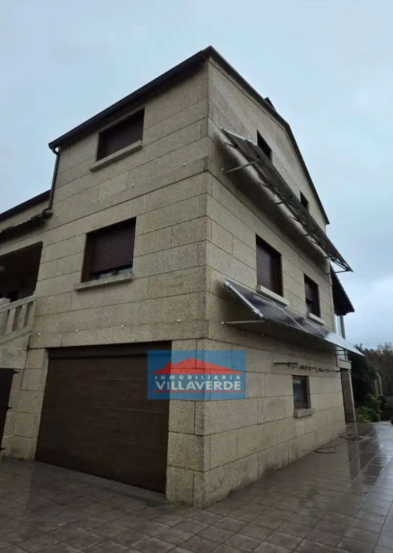 Detached house with terrace for sale in Coiro, imagen 6