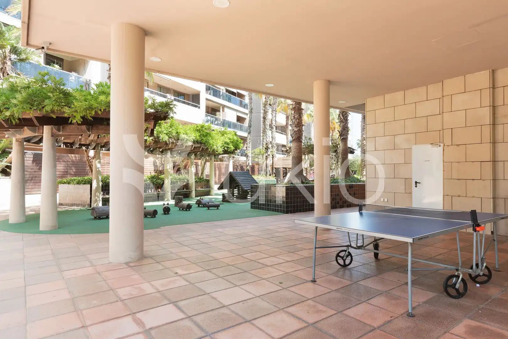 Terrassa de Apartament de lloguer en Barcelona amb Aire condicionat, Calefacció i Terrassa
