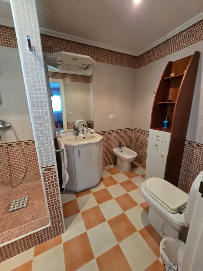 Bany de Casa o xalet en venda en Benicasim / Benicàssim amb Aire condicionat, Calefacció i Jardí privat