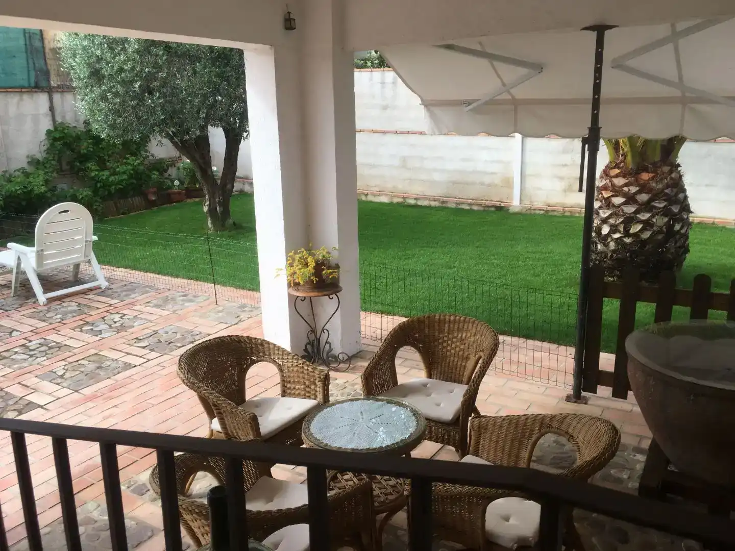 Terrasse von Wohnung zum Verkauf in Cobisa mit Klimaanlage, Privatgarten und Parkett