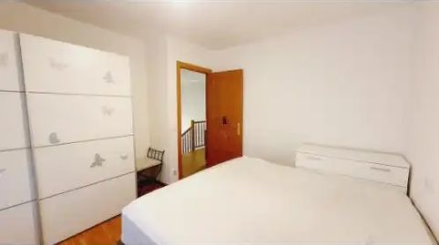 Foto 2 de Casa adosada en venta en Plaza Invencible, 2, Morentin, Navarra