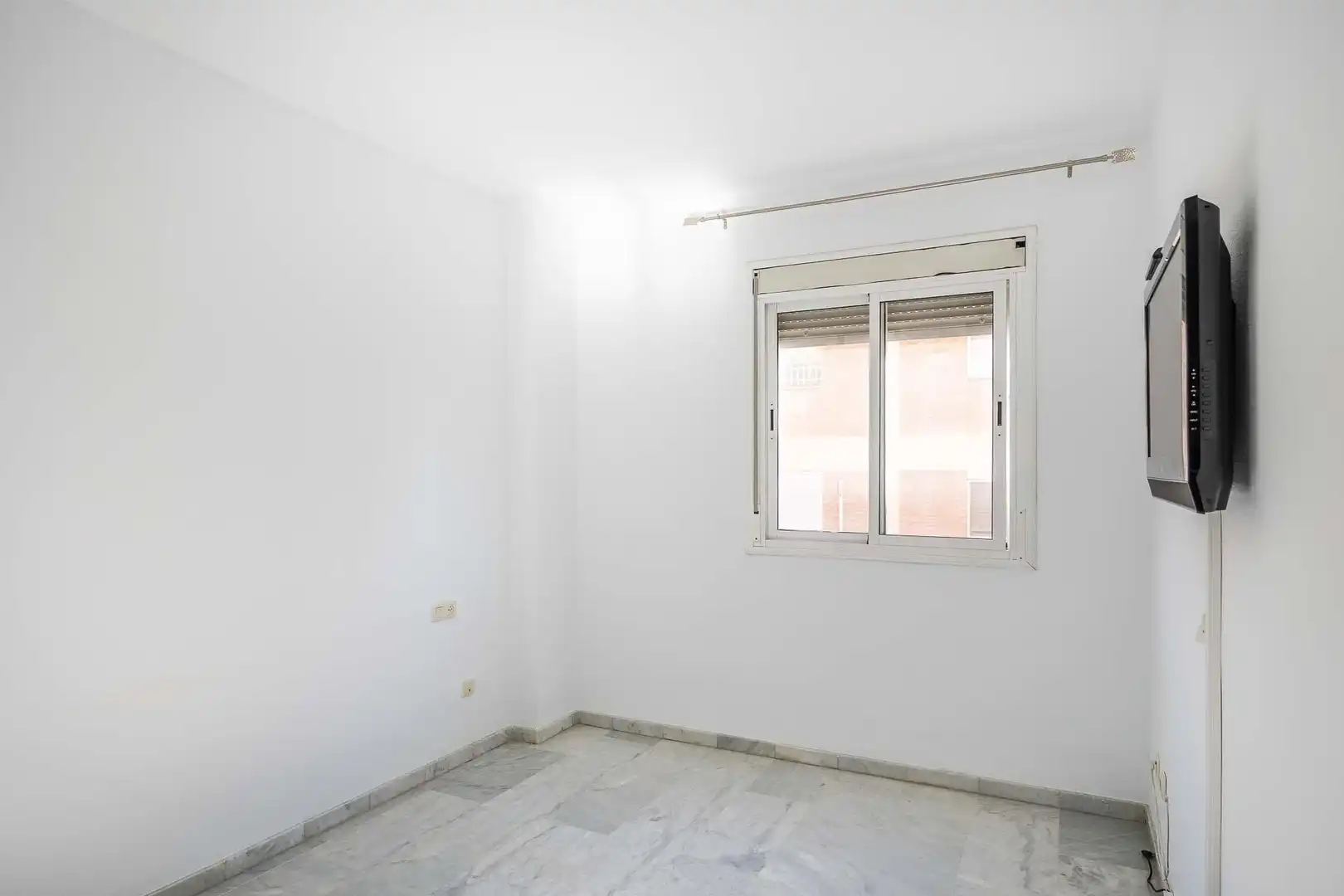 Habitación de Piso en venta en Alcalá de Guadaira con Aire acondicionado, Terraza y Balcón