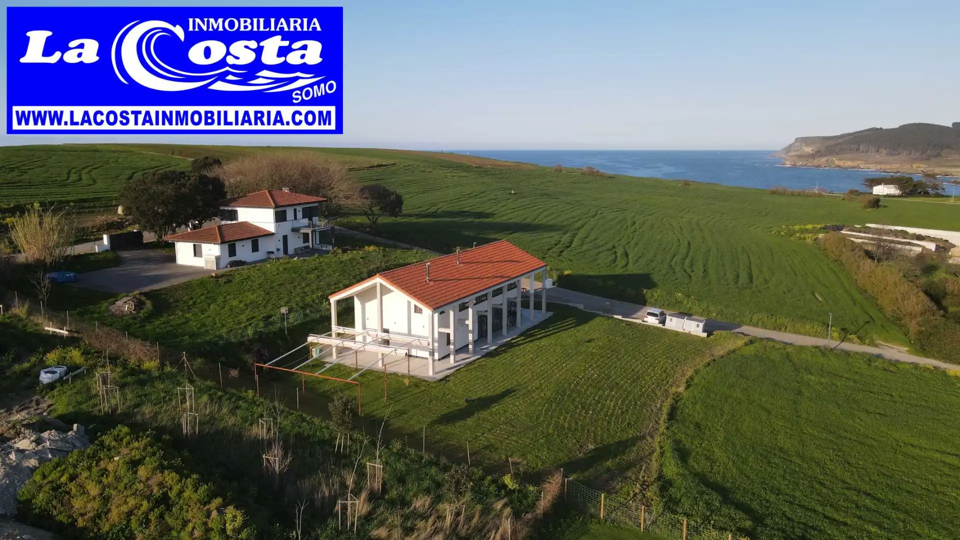 Vista exterior de Casa o xalet en venda en Ribamontán al Mar amb Calefacció, Jardí privat i Terrassa
