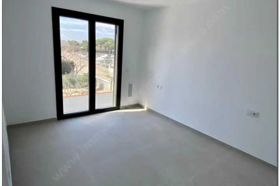 Villa zum Verkauf in Requesens, imagen 11