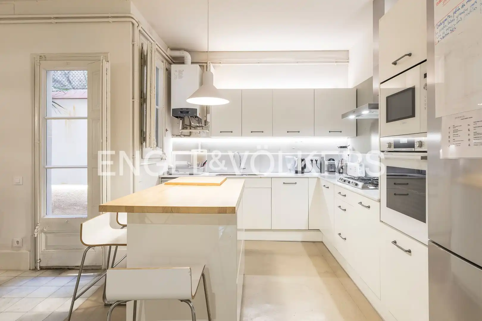 Cocina de Dúplex en venta en Barcelona con Calefacción, Terraza y Trastero