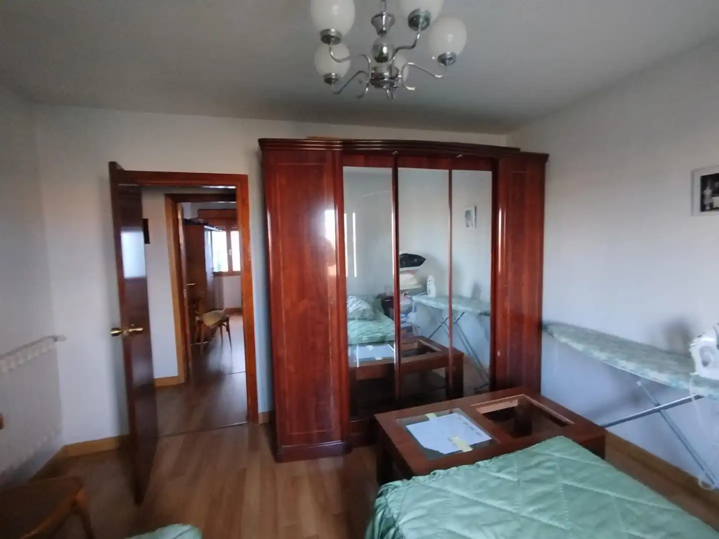 Dormitori de Casa o xalet en venda en Onzonilla amb Calefacció, Jardí privat i Parquet