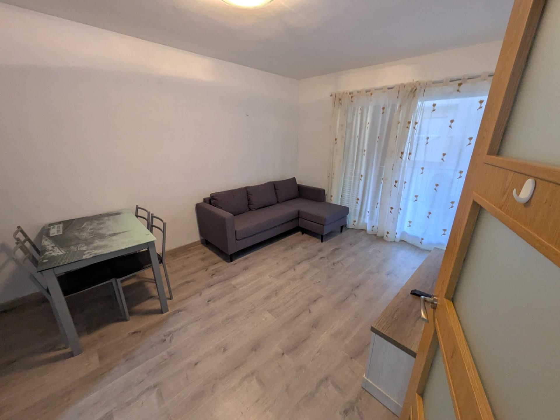 Living room of Flat for sale in Cunit  with Parquet flooring and Terrace