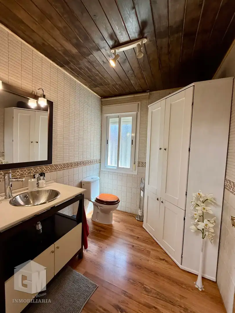 Bathroom of Detached homes for sale in Arroyomolinos (Madrid)  with Air Conditioner, Heating and Private garden