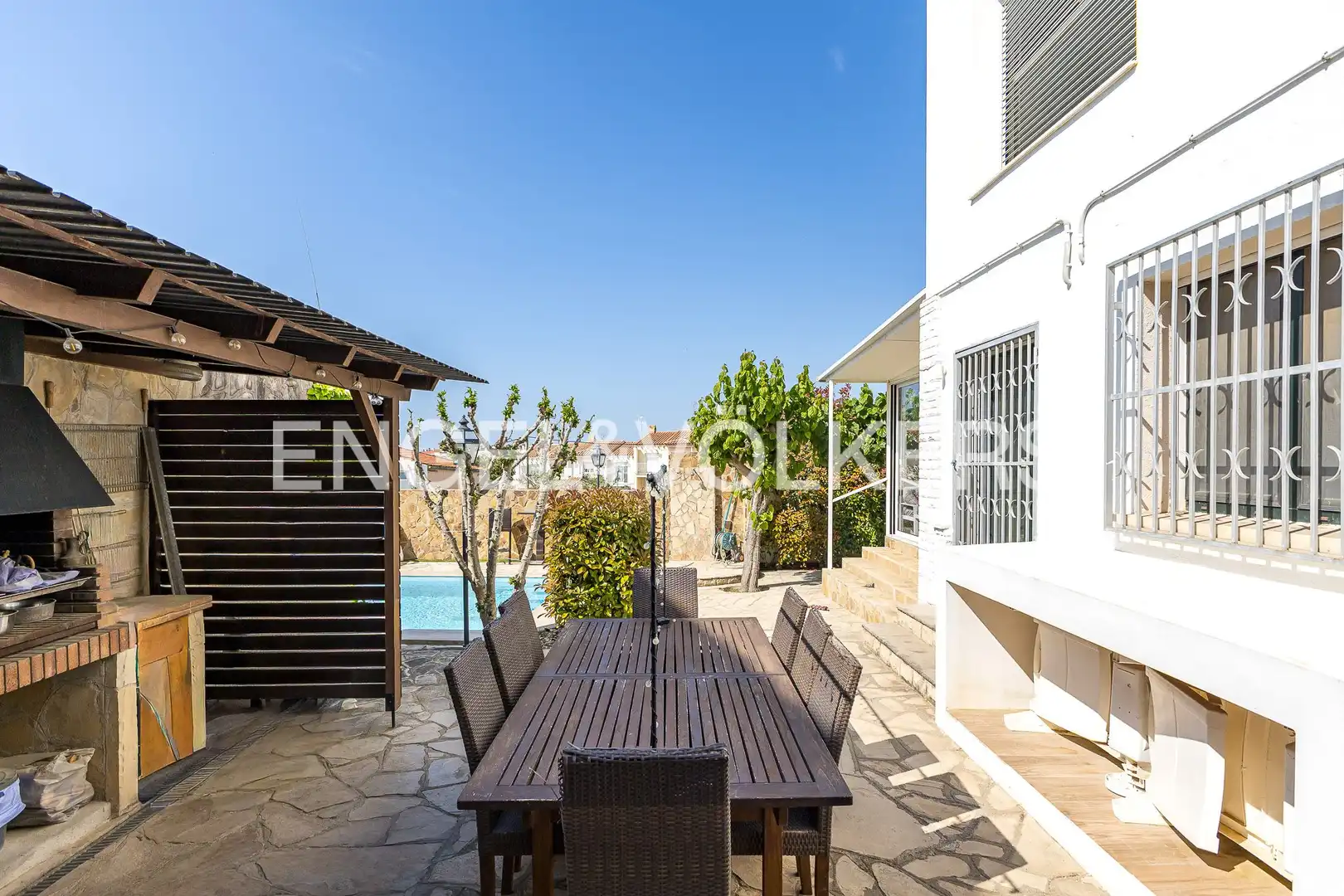 Terraza de Casa o chalet en venta en Vilanova i la Geltrú con Aire acondicionado, Calefacción y Jardín privado