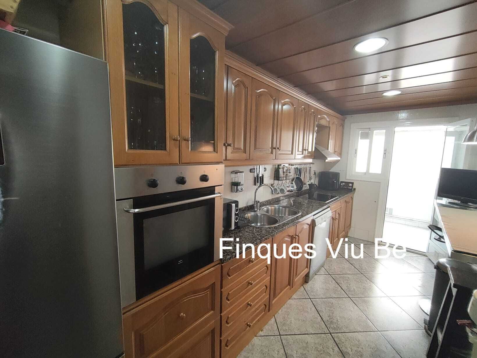 Cuina de Pis en venda en Terrassa amb Aire condicionat