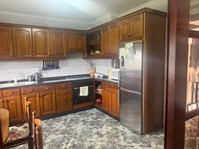 Cuina de Casa o xalet en venda en Castropol amb Calefacció, Jardí privat i Parquet