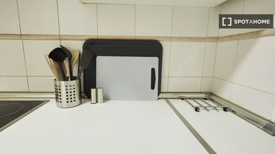 Room in Universidad - Malasaña