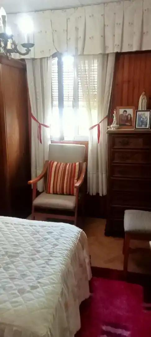 Dormitori de Planta baixa en venda en Vigo 