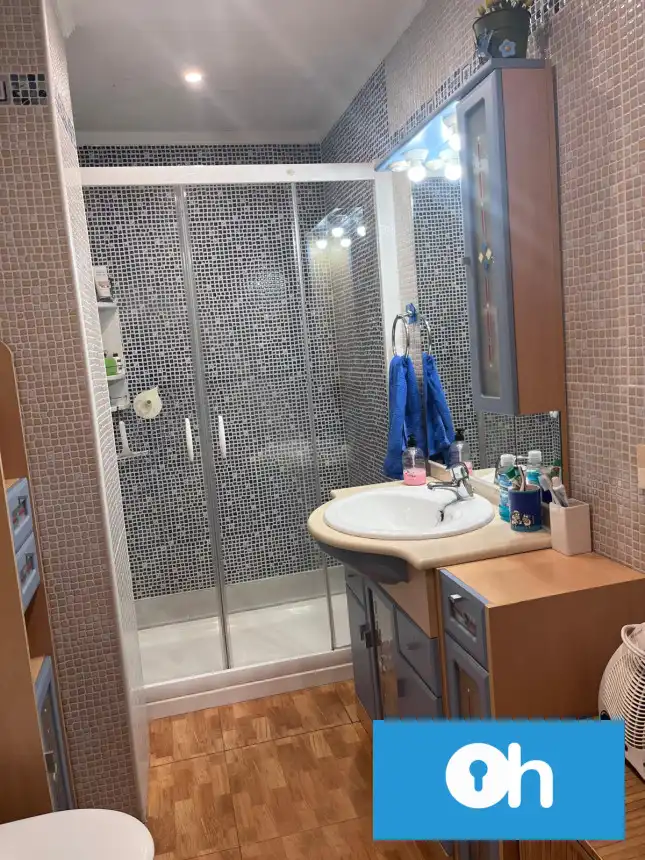 Baño de Piso en venta en San Juan del Puerto con Aire acondicionado, Trastero y Amueblado