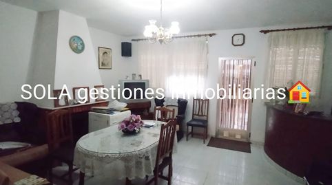 Foto 3 de Casa o chalet en venta en Travesía Obispo Basulto, Torreperogil, Jaén