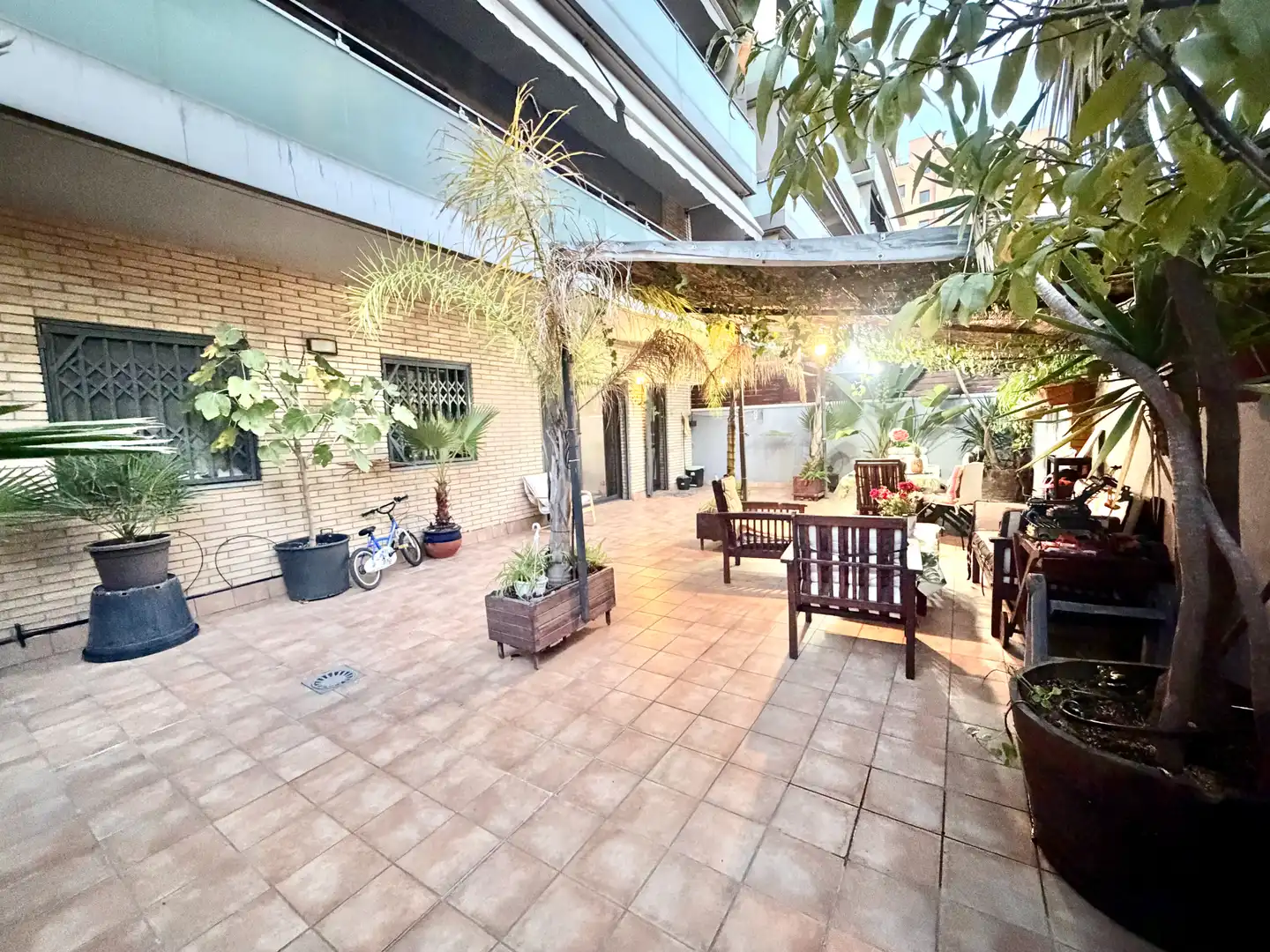 Terrace of Ground floor for sale in Badalona  with Air Conditioner, Heating and Private garden
