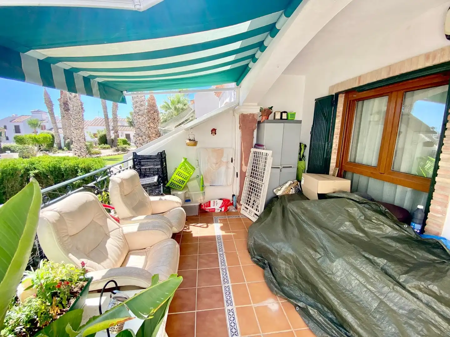 Vista exterior de Casa o xalet en venda en Orihuela amb Terrassa, Piscina i Moblat
