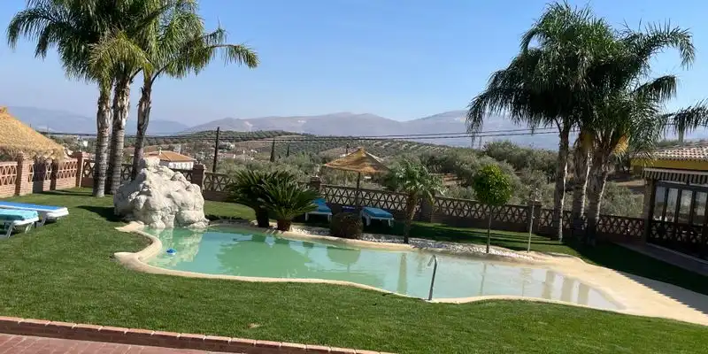 Piscina de Casa o xalet en venda en Loja amb Aire condicionat, Jardí privat i Terrassa