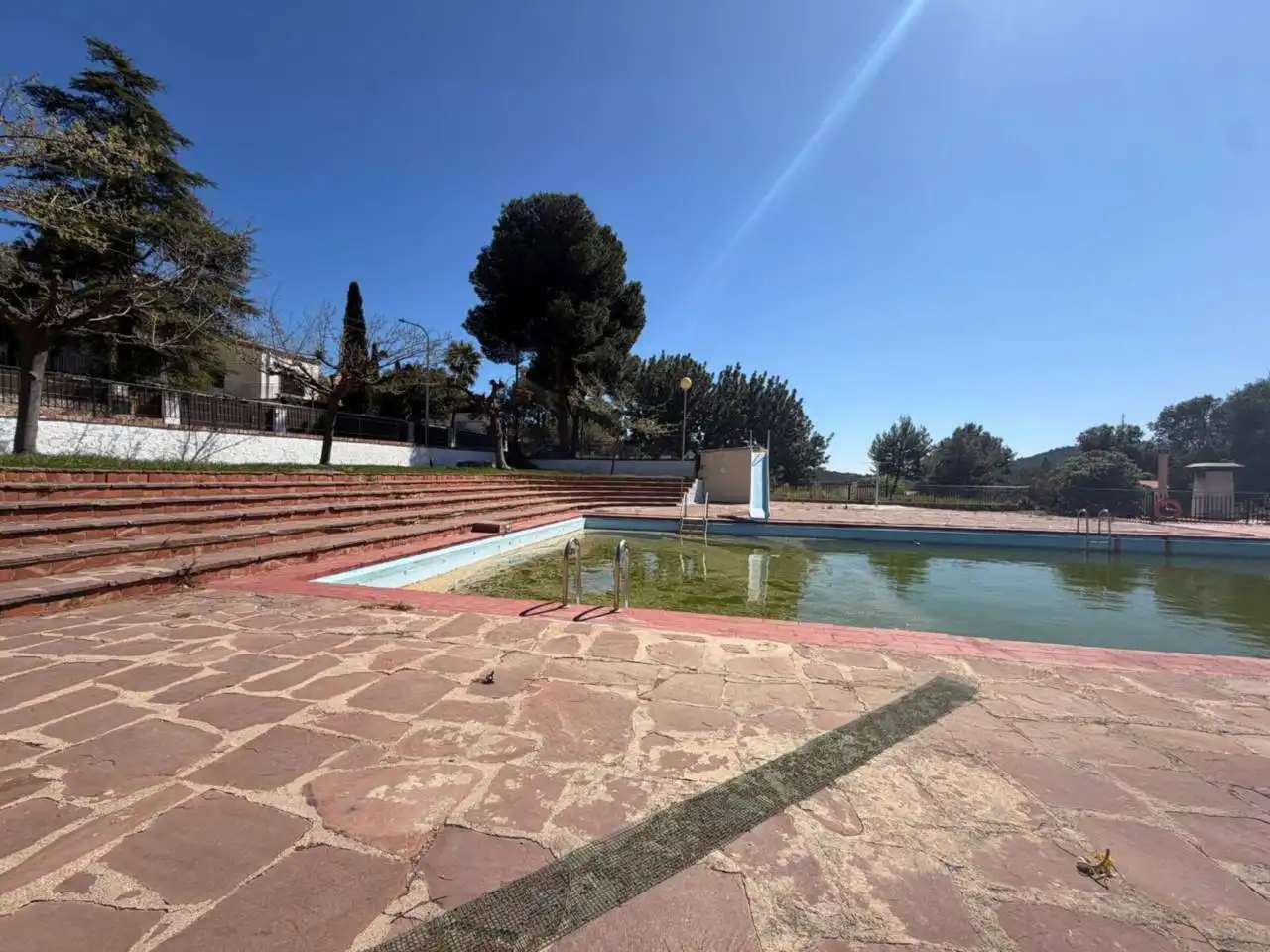 Piscina de Casa adosada en venda en Borriol amb Aire condicionat, Calefacció i Jardí privat