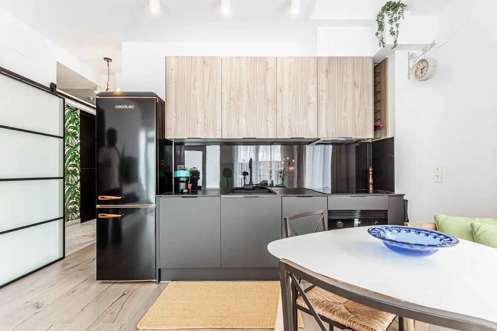 Kitchen of Flat for rent in Madrid  with Air Conditioner, Heating and Parquet flooring