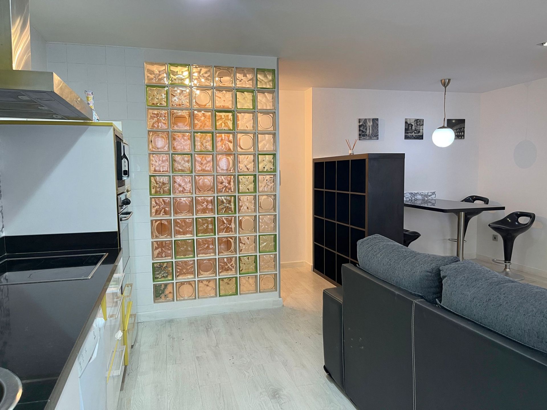 Pis en venda en Gijón  amb Calefacció, Traster i Moblat