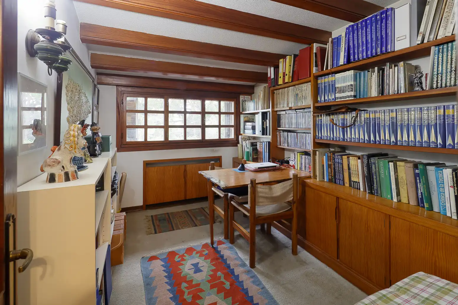 Sala d'estar de Casa o xalet en venda en Gijón  amb Calefacció, Jardí privat i Parquet