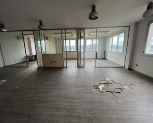 Office for sale in Rubí  with Air Conditioner